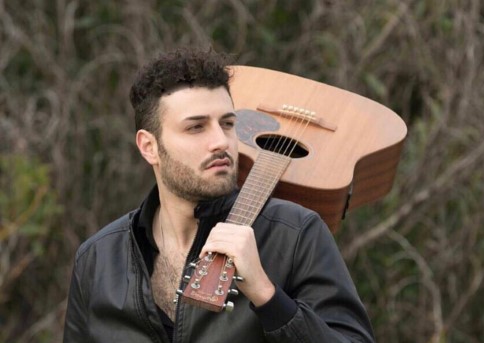 Leonardo Bonavita e gli EtnoSound, a cui bastano le belle canzoni per avere successo