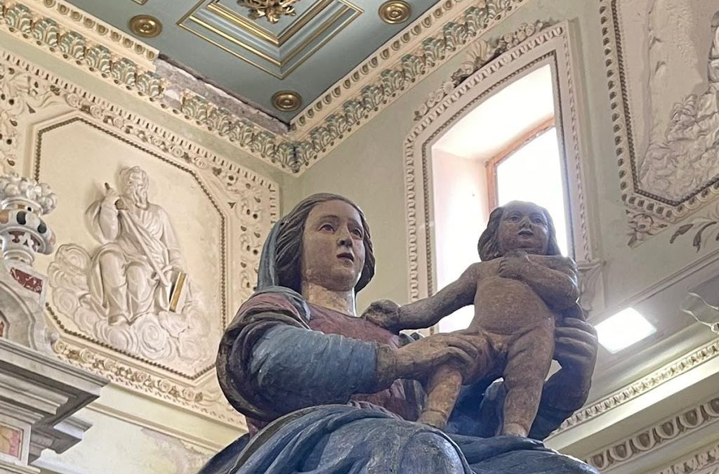 Tempo di restauri per la Madonna di Polsi, intanto i cinquefrondesi preparano il pellegrinaggio